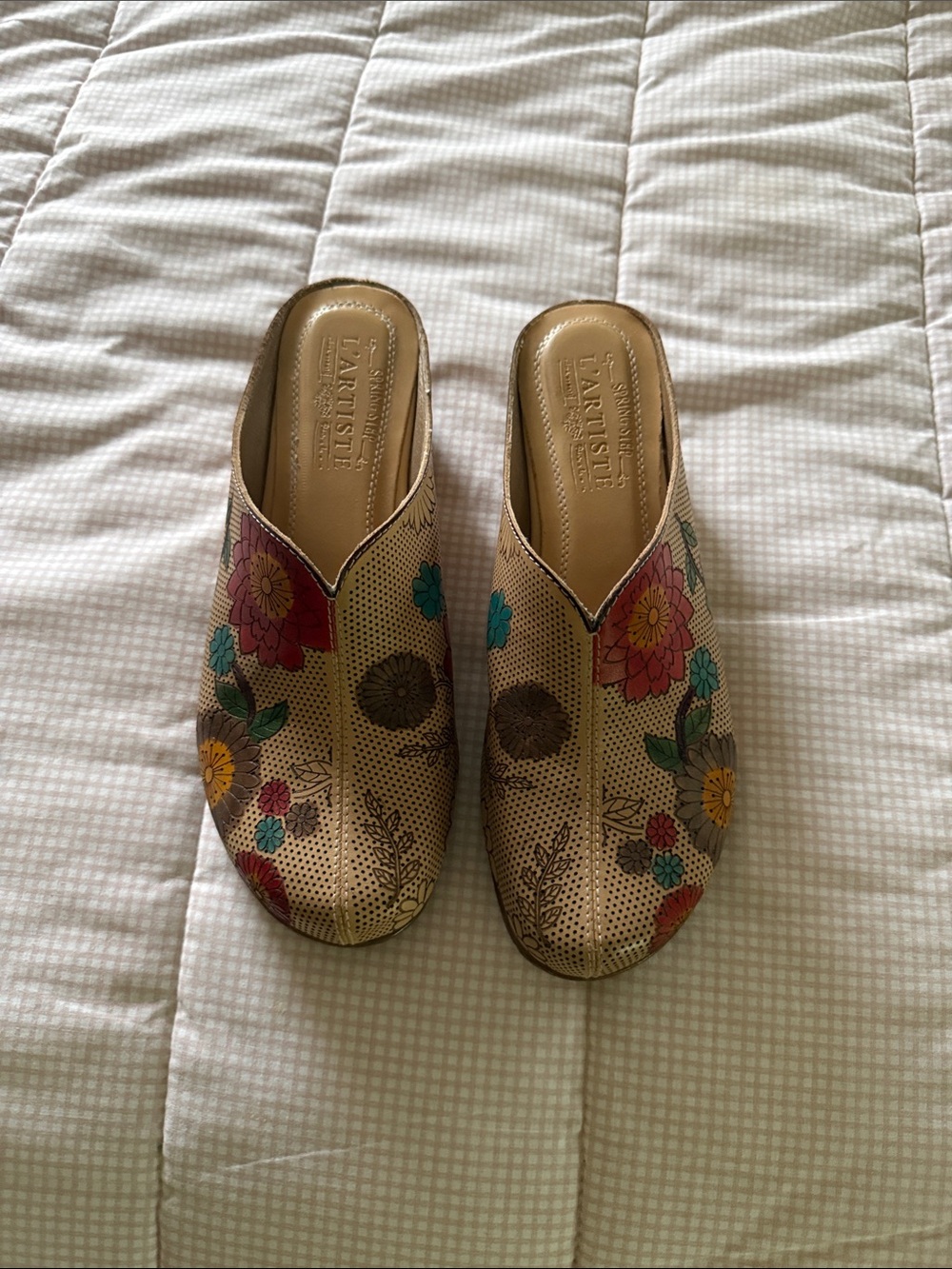 L'ATISTE Gold Perforated Floral Embroidered Slide Mules